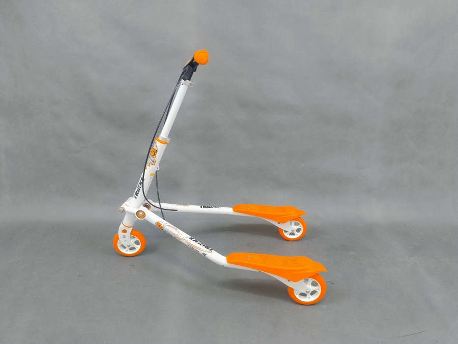 Trikke T5 Carving koloběžka